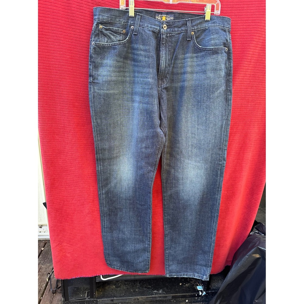 Lucky Brand Mens Dark Wash Straight Leg Jeans Blue Denim Size 38x34 NWT Strip